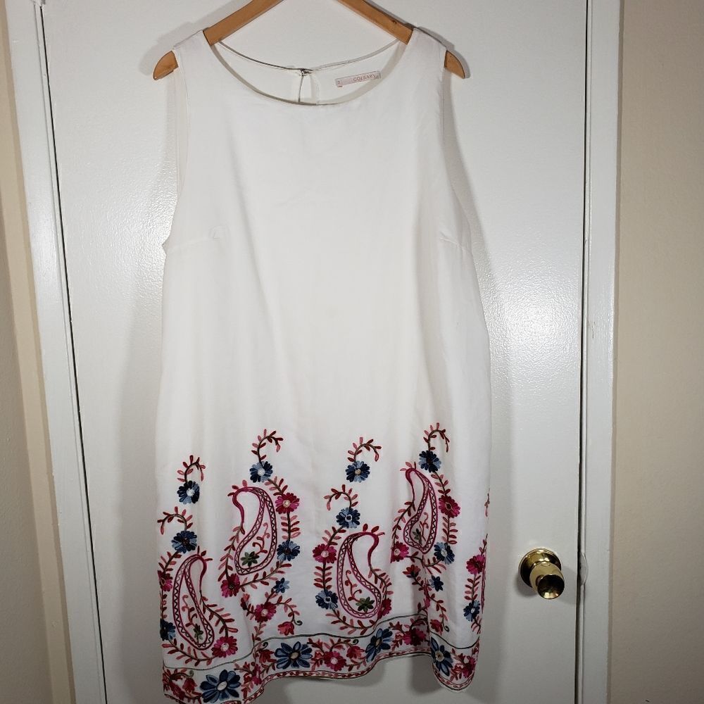 Golbary Beautiful Oversized Embroidered Sleeveless Dress Size 46